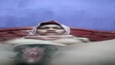 Jilbab Pink Ngentot Memek Basah Kangen POV Asyik poster